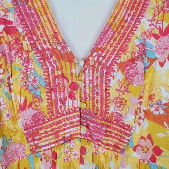 Torrid 14677924 PEACH FLORAL GAUZE HI-LO DRESS Shirred Embroidered Button V Neck - Picture 6 of 12